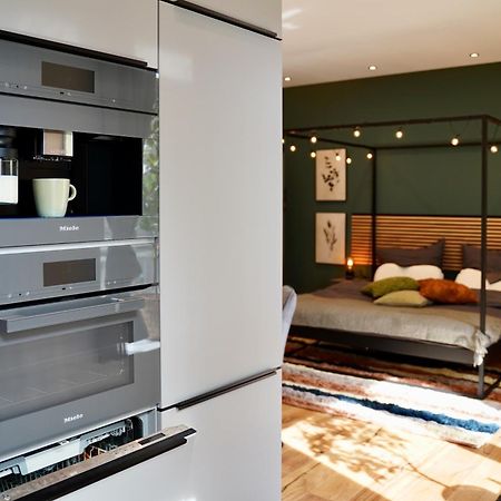 Edler Wohnraum Luxurioeses Studio Im Zentrum Mit Balkon, Kaffeevollautomat, Klima & Parkplatz Zwickau Extérieur photo